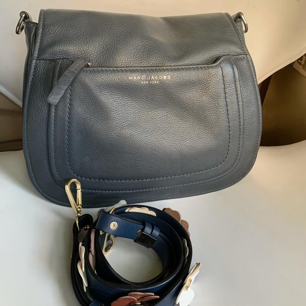 Used shoulder or crossbody bag still in good condition